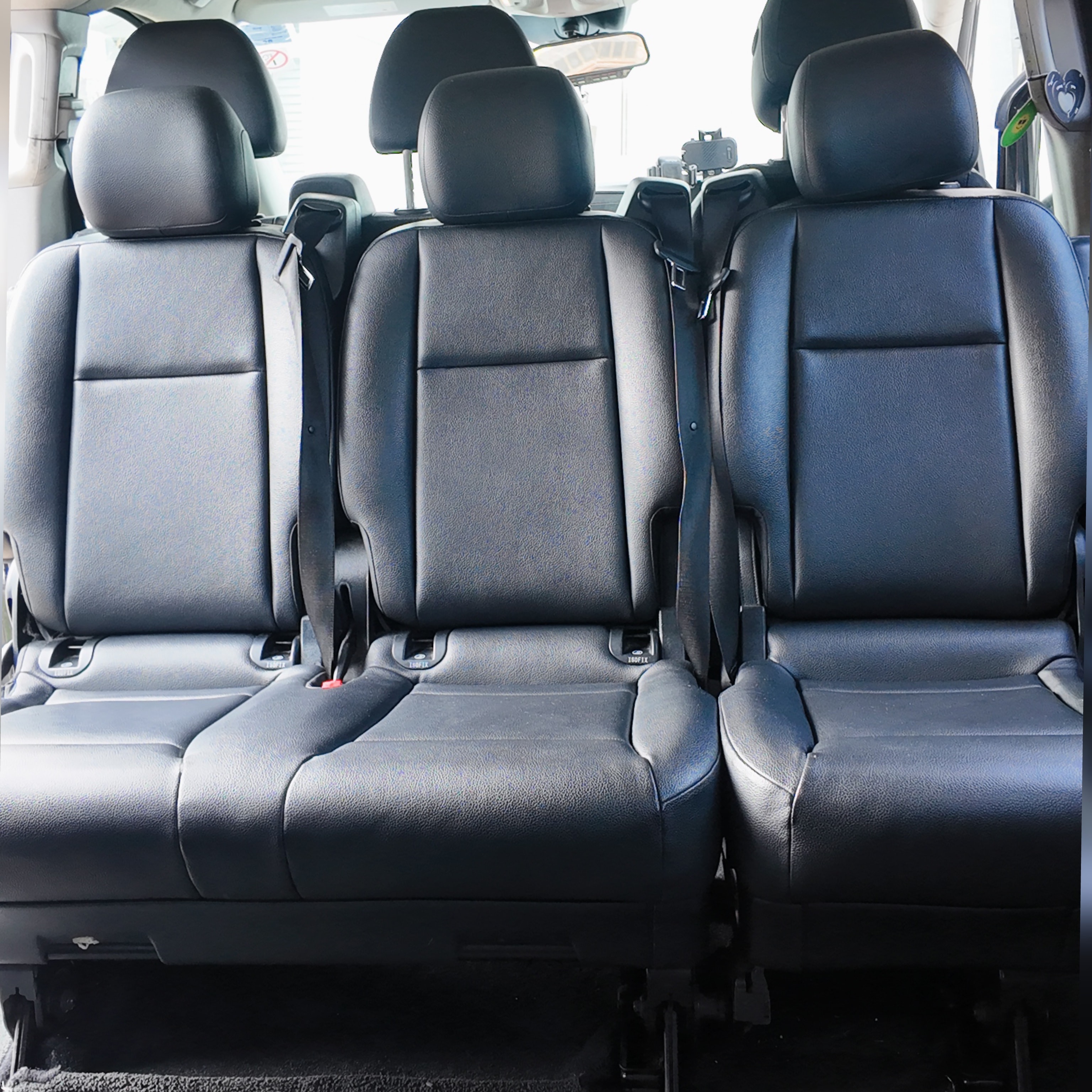 Spacious rear seating – comfortable passenger cabin